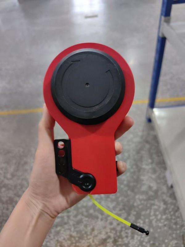 Диэлектрический тросовый блокиратор-рулетка CB31-P Диэлектрический тросовый блокиратор-рулетка CB31-P